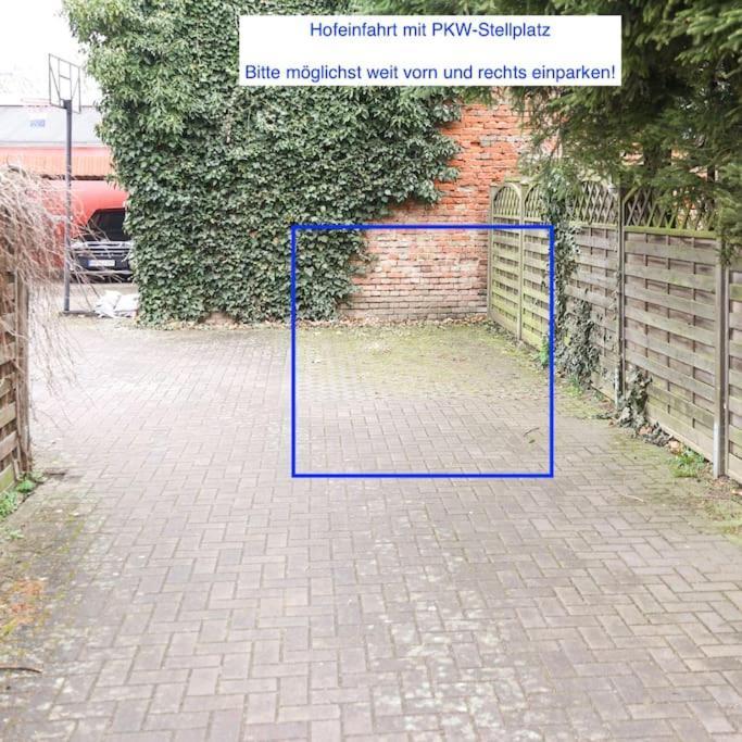Freundliche Wohnung Mit Parkplatz Und Terrasse Нойбранденбург Экстерьер фото